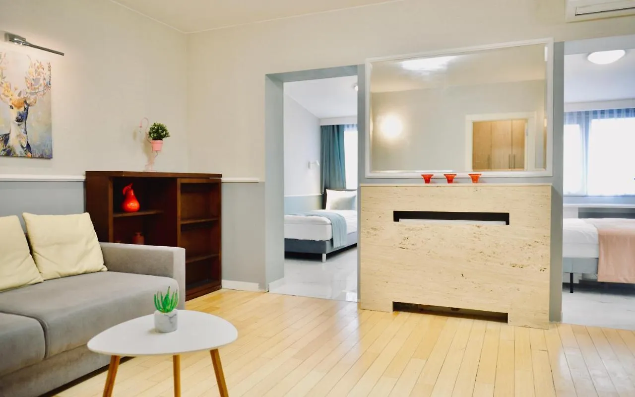 Jessapart- Babka Tower Apartment 0*, Warsaw