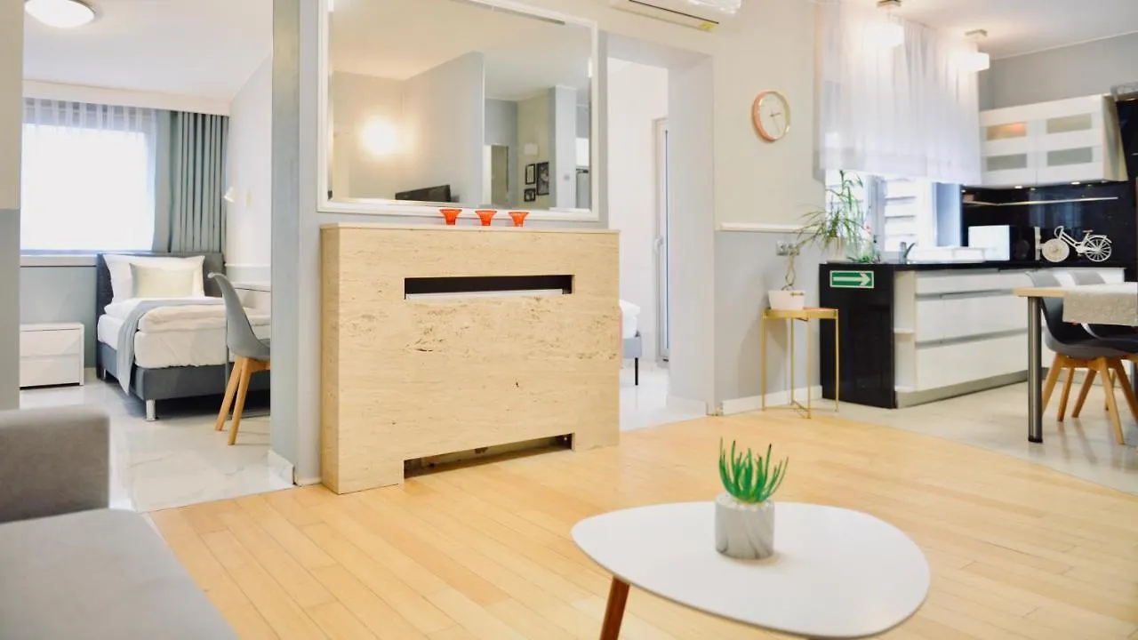 Jessapart- Babka Tower Apartment Varsovia 0*,