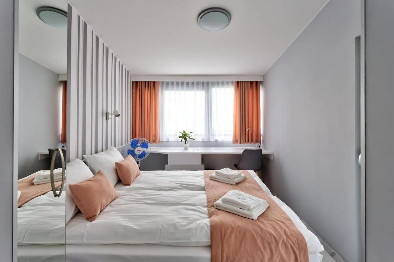 Jessapart- Babka Tower Apartment Varsovia Polonia